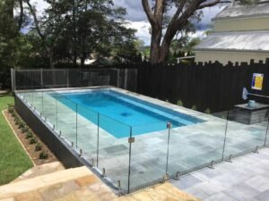 Read more about the article Choosing the Right And Best Fence for Your Residential Pool