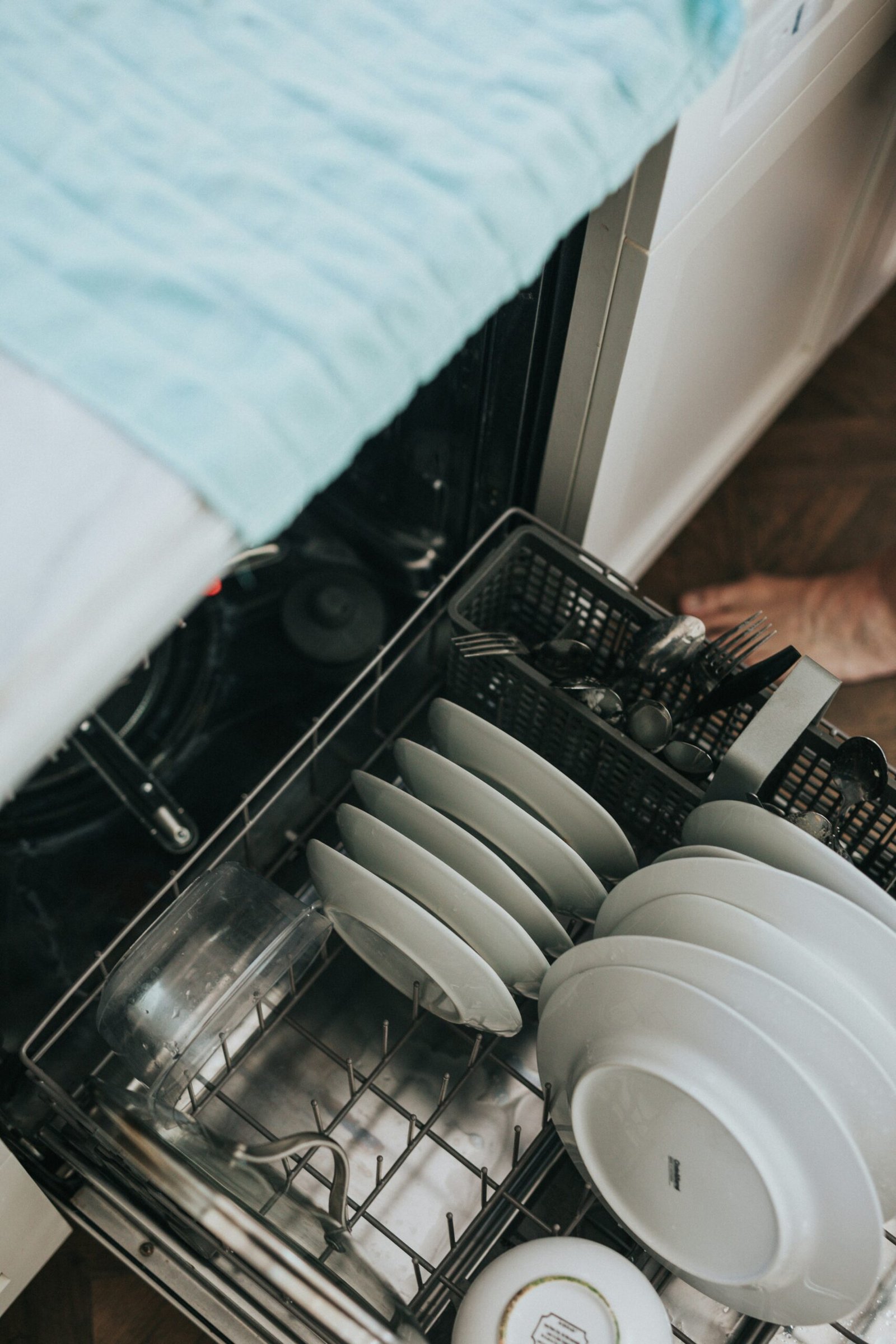 Read more about the article The Most Innovative Dishwashers of 2024: Brands and Prices