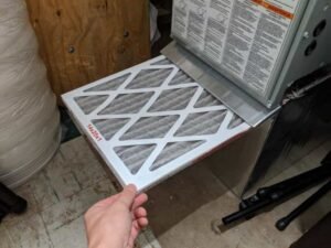 Read more about the article 5 Essential Qualities to Look for in Your Furnace Filter Before Replacing It in 2024