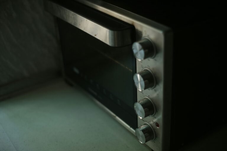 Gas vs. Electric Ovens: A Comprehensive Comparison