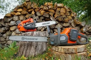 Read more about the article The Ultimate Chainsaw Buying Guide: Stihl vs. Husqvarna vs. Echo vs. Milwaukee for Indianapolis Homeowners